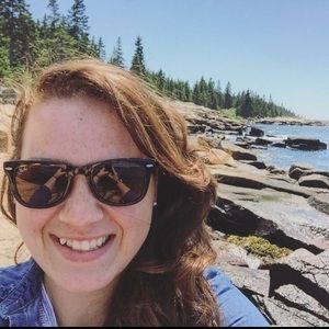 Meet your Posher, Laura